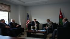 الأمير راشد بن الحسن يستقبل السفير الأمريكي لدى الأمم المتحدة لبحث الجهود الإغاثية الأردنية لغزة